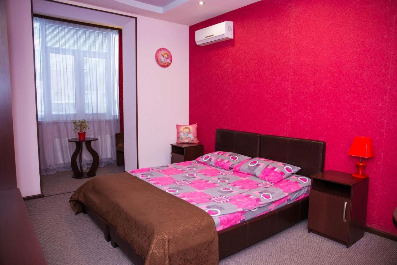 Siesta Hotel Kharkiv Eksteriør billede