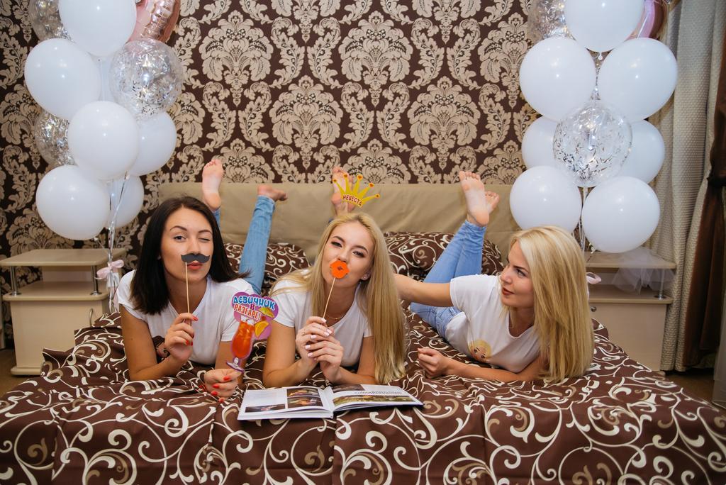 Siesta Hotel Kharkiv Eksteriør billede