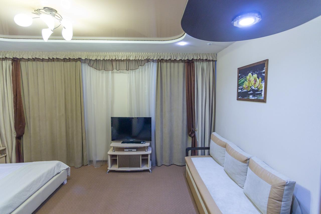 Siesta Hotel Kharkiv Eksteriør billede