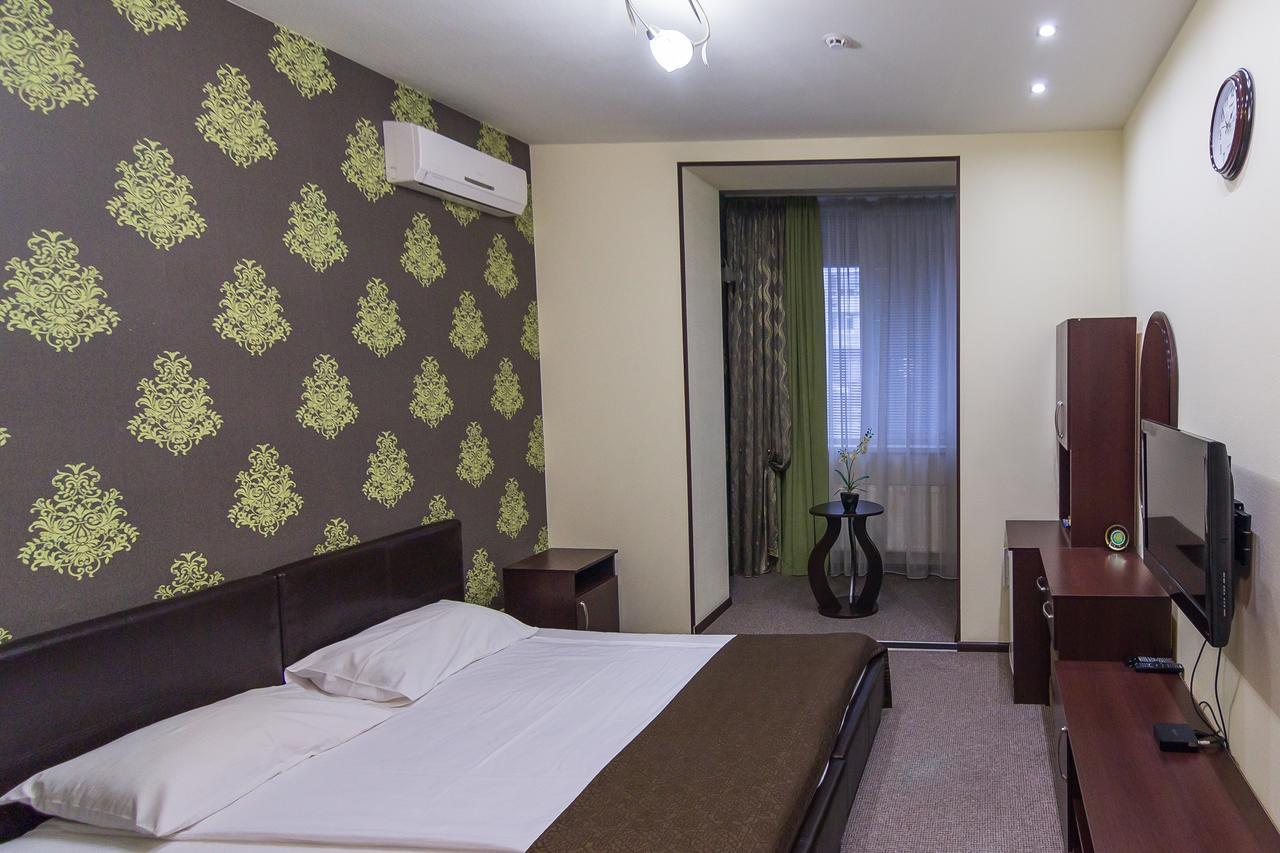 Siesta Hotel Kharkiv Eksteriør billede