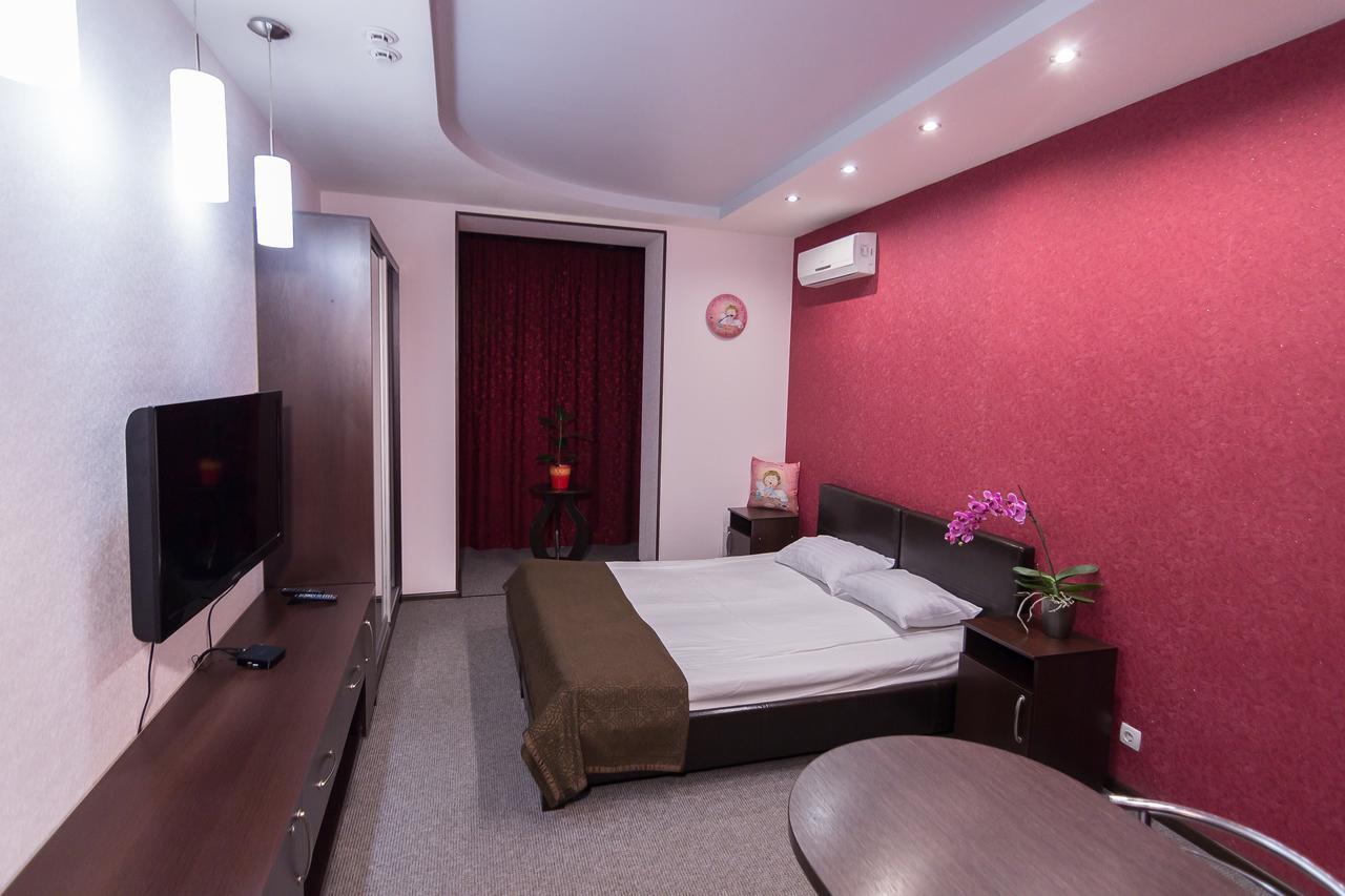 Siesta Hotel Kharkiv Eksteriør billede