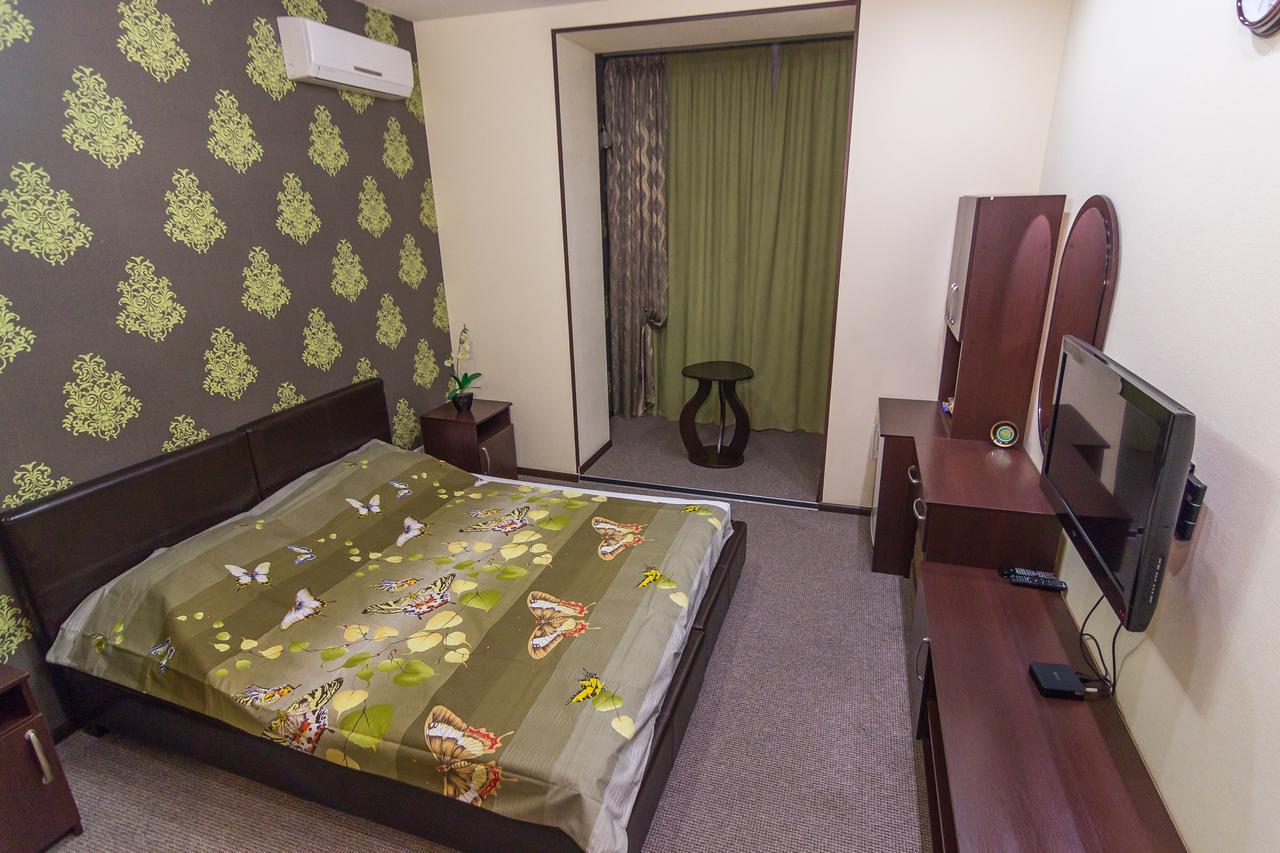 Siesta Hotel Kharkiv Eksteriør billede