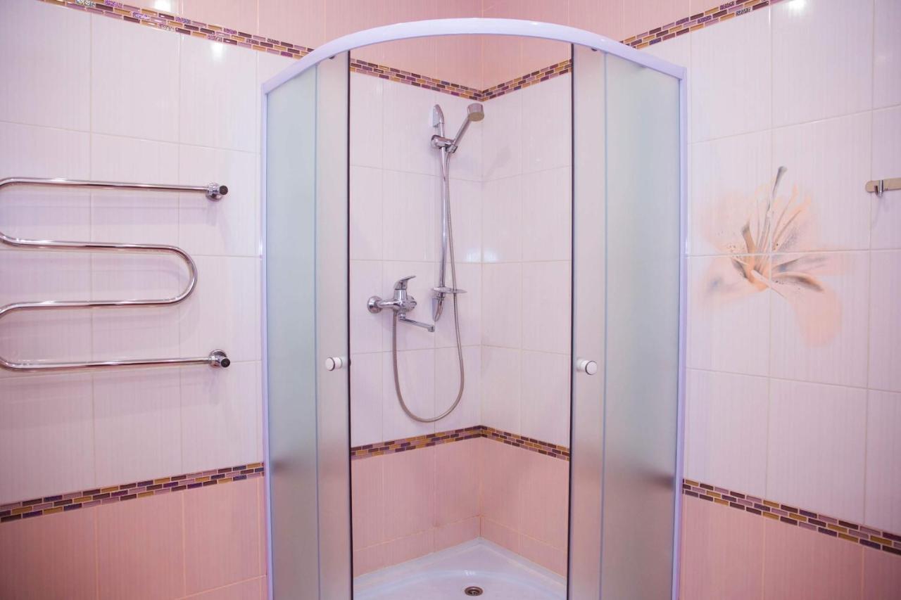Siesta Hotel Kharkiv Eksteriør billede