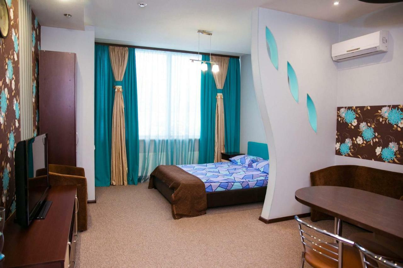 Siesta Hotel Kharkiv Eksteriør billede